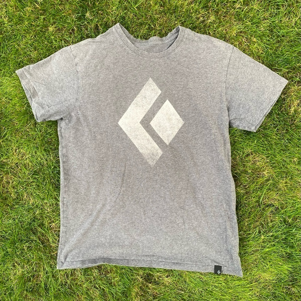 Black Diamond Logo Graphic T-Shirt Grey Climbing Hiking Tee Small
